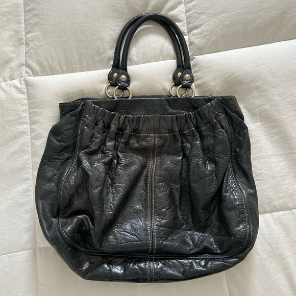 9🔥 MIU MIU BLACK VITELLO SHINE LEATHER GATHERED HOBO 🔥 - Picture 1 of 12